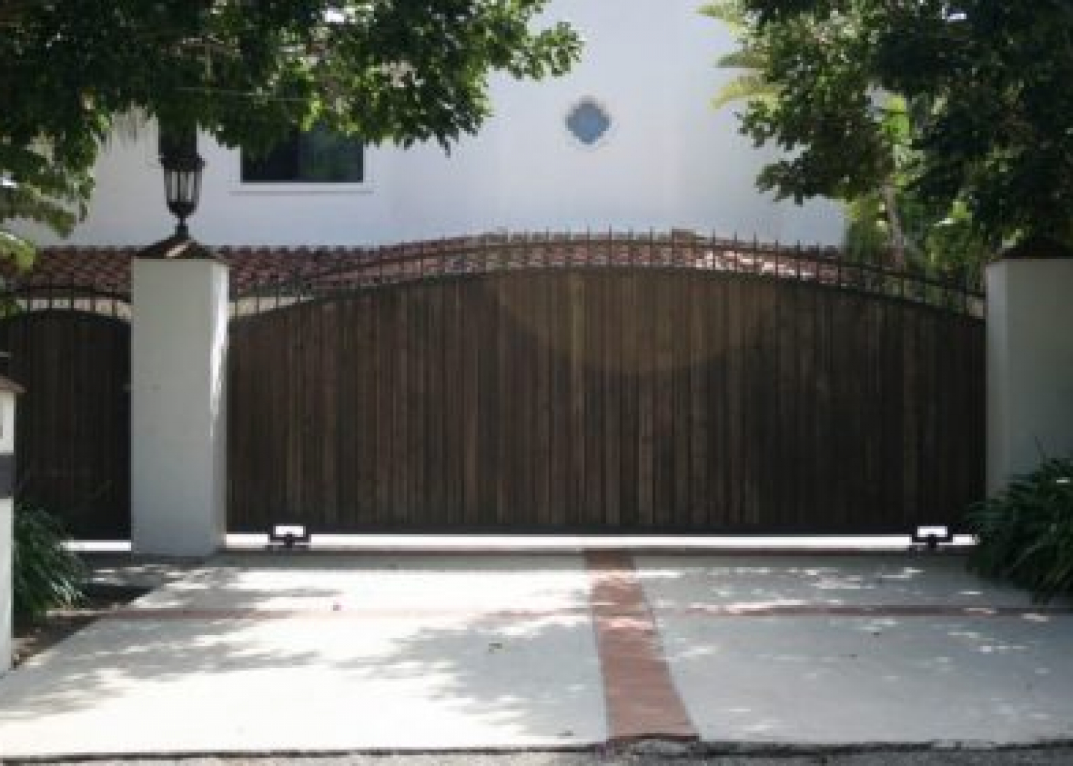 The 1st Class Access Control | Gate Installations & Repair